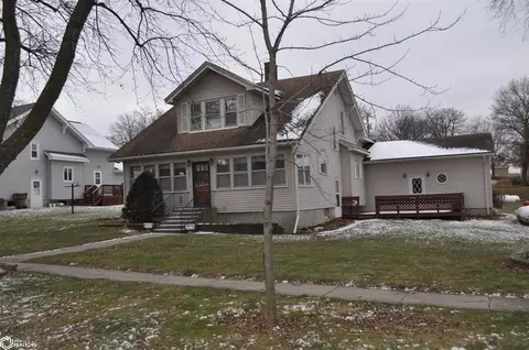 320 Main St, Dedham, IA 51440