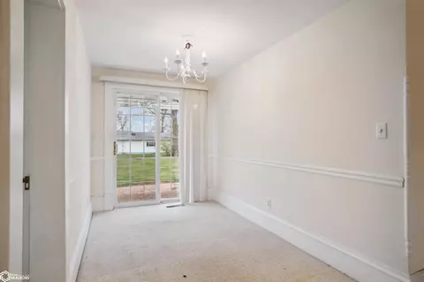 Dining - 320 Park St, Donnellson, IA 52625 photo 1 of 1