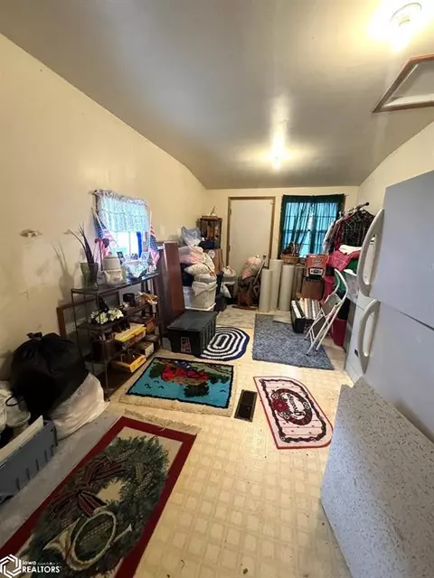 522 W Maple St, Centerville, IA 52544 photo 18
