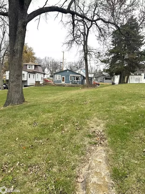 522 W Maple St, Centerville, IA 52544 photo 23