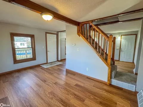 413 7th St SW, Hampton, IA 50441 photo 9