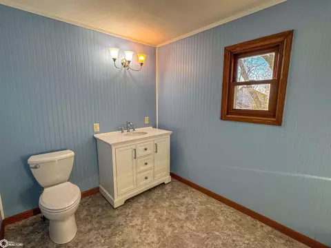 413 7th St SW, Hampton, IA 50441 photo 5