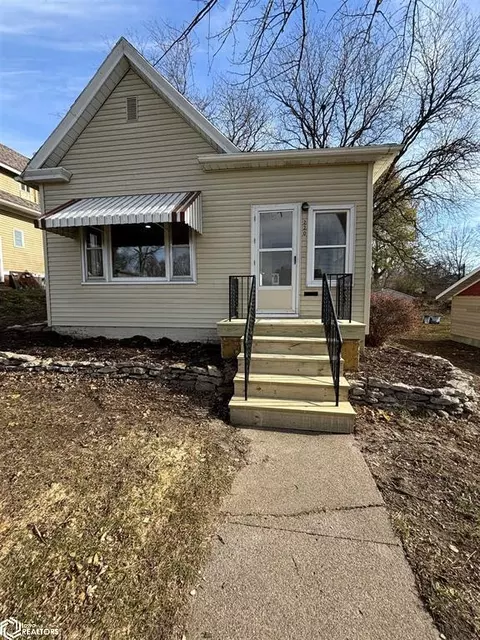 220 16th St N, Denison, IA 51442