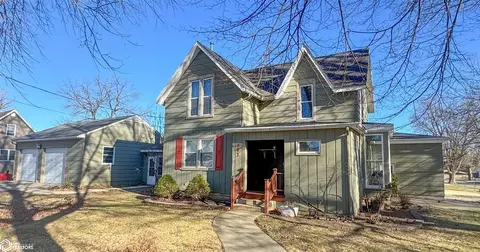 503 2nd St NE, Hampton, IA 50441