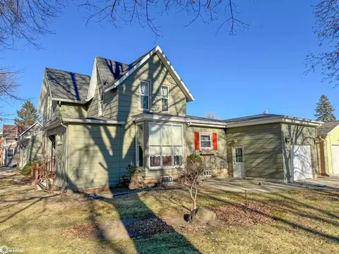 Exterior - 503 2nd St NE, Hampton, IA 50441 photo 4 of 5