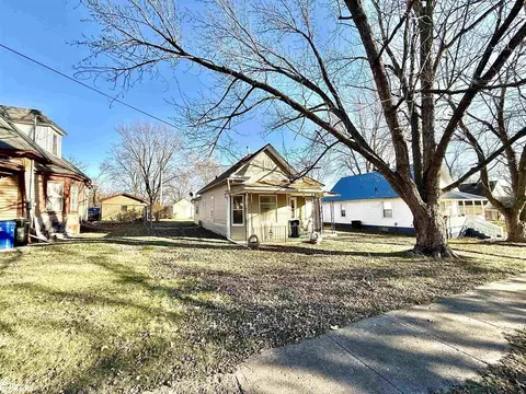 210 N Van Buren Ave, Ottumwa, IA 52501