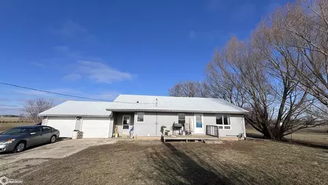 80 Maryland St, Meservey, IA 50457
