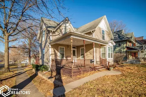 313 College Ave, Oskaloosa, IA 52577