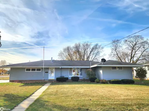 1469 E State St, Mason City, IA 50401