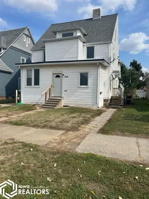 309 N 1st St, Marshalltown, IA 50158