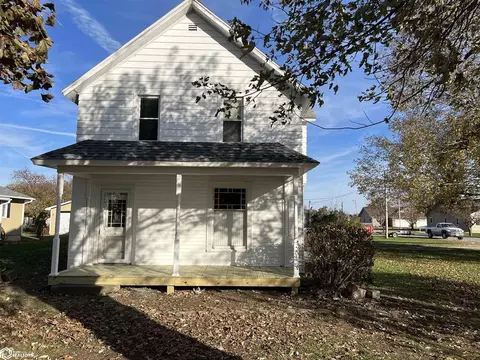 330 S Harrison St, Mediapolis, IA 52637