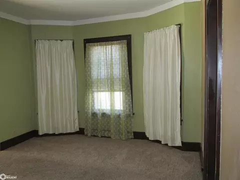 306 E 4th St, Atlantic, IA 50022 photo 7
