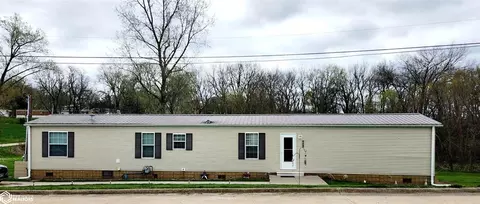 904 Grant St, Beacon, IA 52534