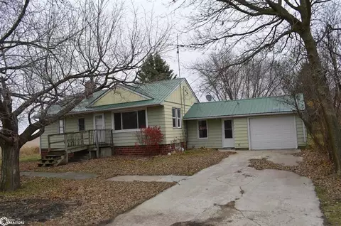 738 3rd St, Meservey, IA 50457