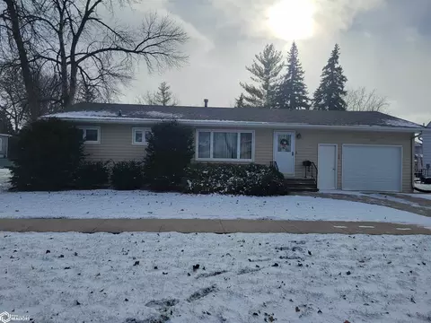 1002 NW 1st St, Eagle Grove, IA 50533