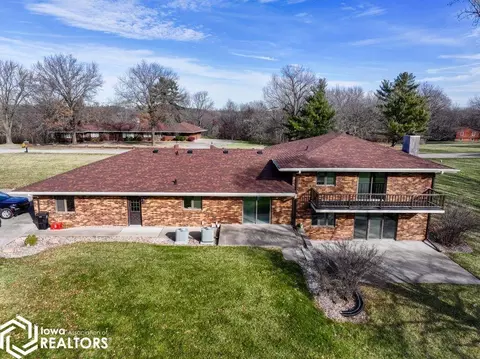 4 Birchwood Heights Dr, Ottumwa, IA 52501