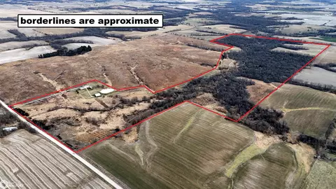 24142 110th Ave, Seymour, IA 52590