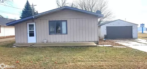 107 Elm St, Holstein, IA 51025