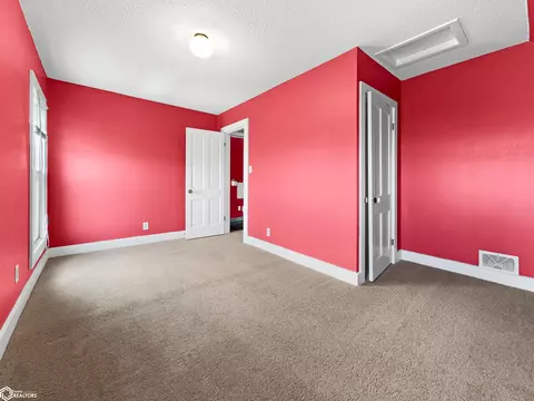 1343 Raven Ave, Hampton, IA 50441 photo 29