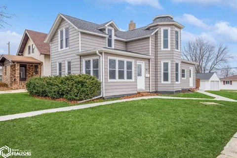 301 Randall St, Reinbeck, IA 50669