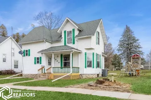 1020 N Iowa Ave, Washington, IA 52353