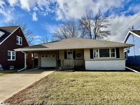 916 N Jefferson Ave, Mason City, IA 50401