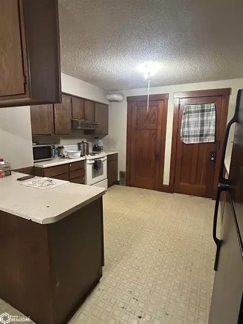 21 S 17th St, Denison, IA 51442 photo 4