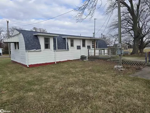 605 E Division St, Morning Sun, IA 52640