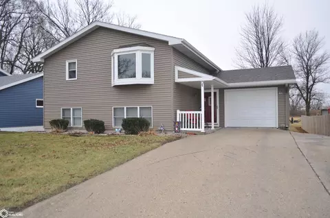 411 W 2nd St, Glidden, IA 51443