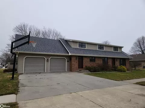 305 8th Ave, Sully, IA 50251
