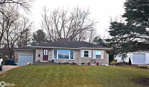 225 Martin Rd, Waterloo, IA 50701