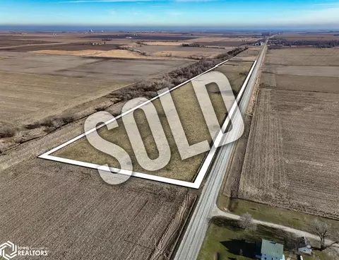 141 2nd Street, Bagley, IA 50026