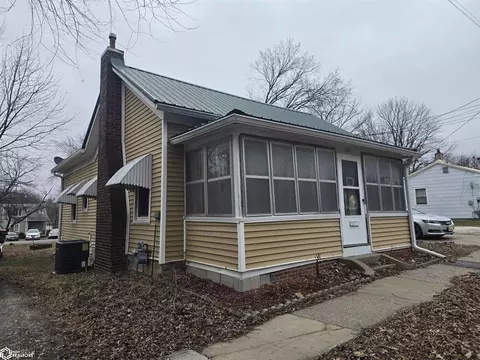 307 E Hempstead Ave, Fairfield, IA 52556