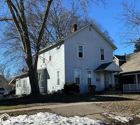 305 Winter St, West Burlington, IA 52655