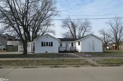 300 Belknap Pl, Keokuk, IA 52632