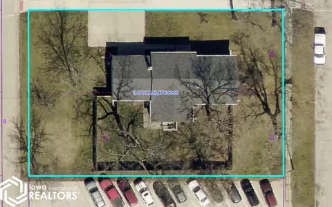 200 W Liberty, Centerville, IA 52544