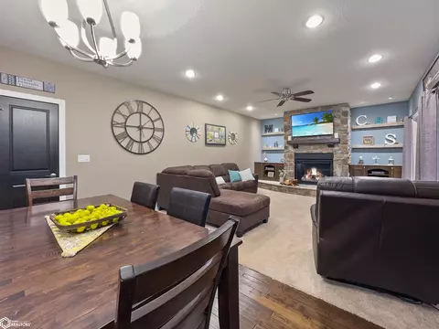 Dining - 216 Oak Hill Dr, Hampton, IA 50441 photo 4 of 5