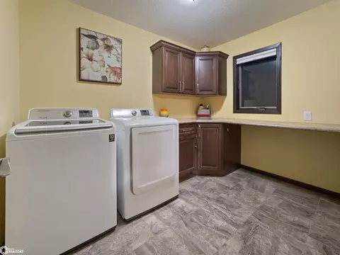 Other - 216 Oak Hill Dr, Hampton, IA 50441 photo 4 of 18