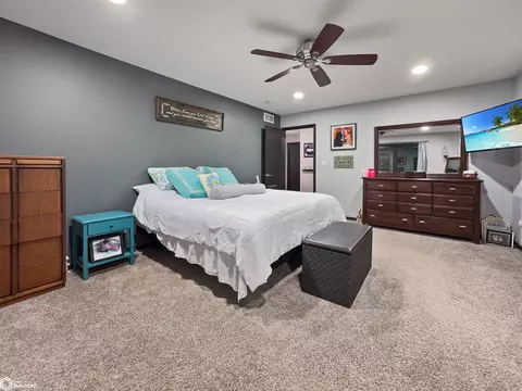 Bedroom - 216 Oak Hill Dr, Hampton, IA 50441 photo 1 of 14