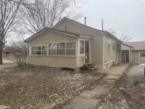 1215 S 16th St, Centerville, IA 52544