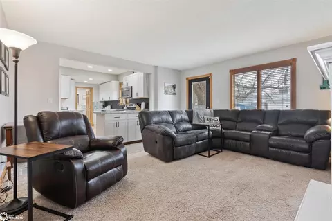 208 N Dwight St, Conrad, IA 50621 photo 15