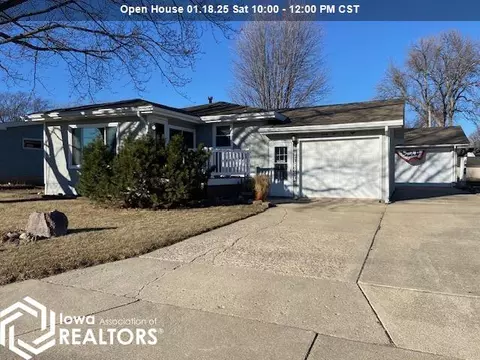 2108 2nd Ave S, Clear Lake, IA 50428