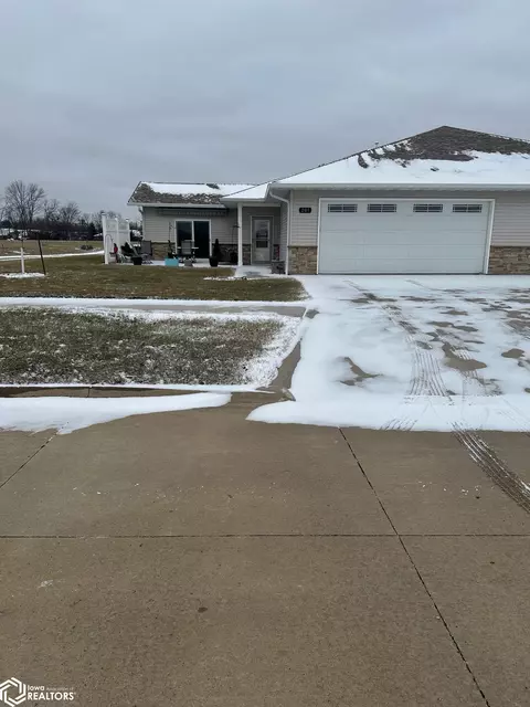 201 E Lincoln Ave, Fairfield, IA 52556