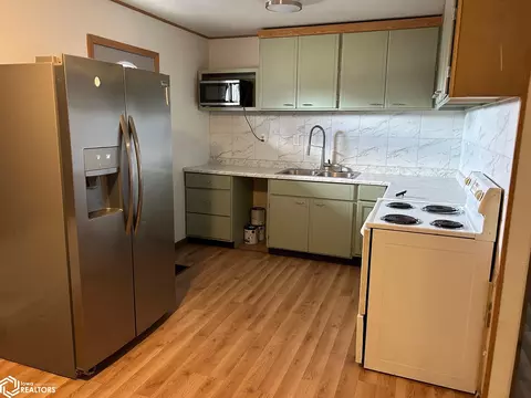 Kitchen - 720 1st St NE, Hampton, IA 50441 photo 1 of 1