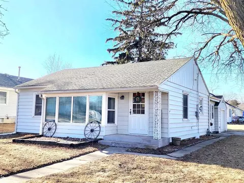 804 S Kentucky Ave, Mason City, IA 50401