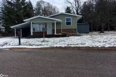 7 Westview Dr, Hamilton, IL 62341