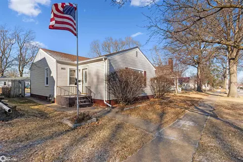 803 S Gertrude St, Burlington, IA 52601