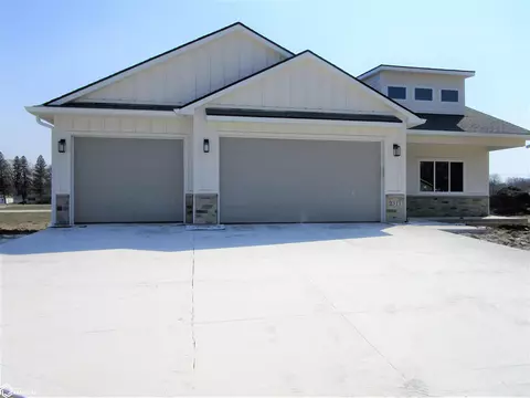 2311 Floyd Ave, Iowa Falls, IA 50126