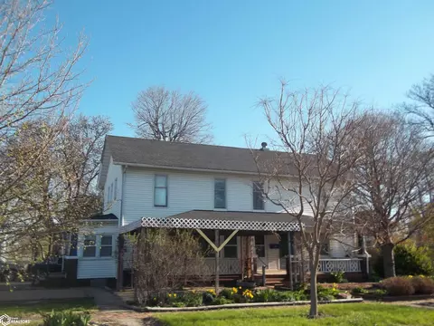 300 N Vine St, Creston, IA 50801