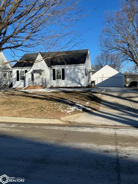 405 E Iowa St, Greenfield, IA 50849